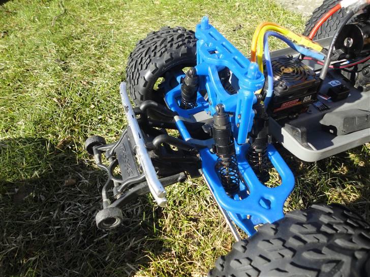 Off-Roader E-maxx (brushless) billede 6