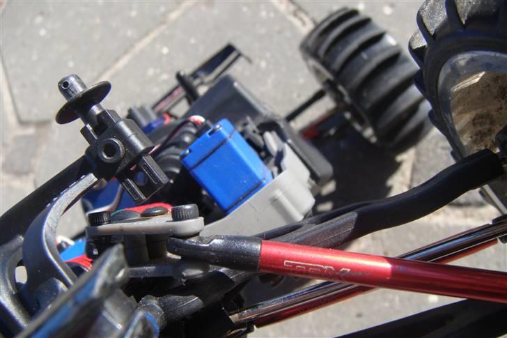 Bil Traxxas E-revo VXL billede 3