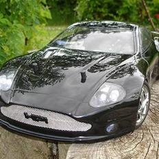 Bil aston martin vanquish