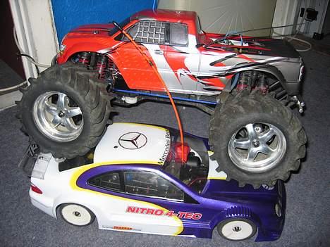 Off-Roader Traxxas T-Maxx (SOLGT) billede 4