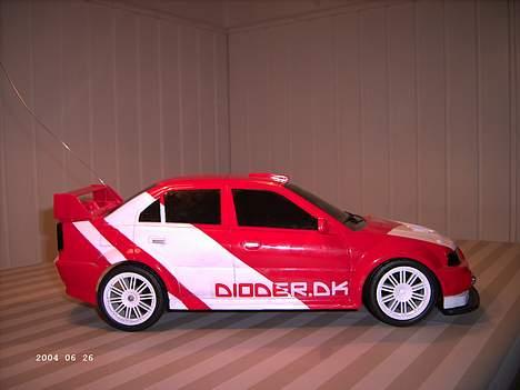 Bil QD racer-solgt- - Her er den fra siden med et 2 delt DIODER.DK klistermærke:D billede 2