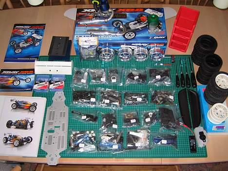 Buggy XRAY XB8 billede 4