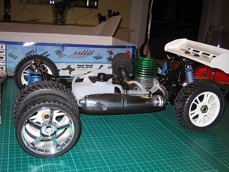 Buggy XRAY XB8 billede 5