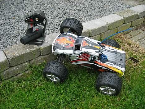 Off-Roader Traxxas REVO - SOLGT billede 2
