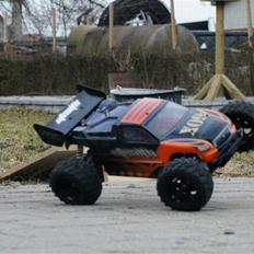 Bil Stealth X09 Brushl - Byttet