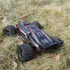 Bil Traxxas E-revo vxl