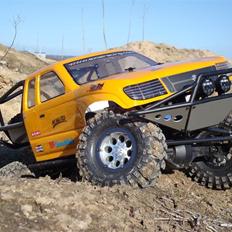 Off-Roader Axial SCX-10 Honcho