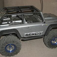 Off-Roader Axial Scx10 Land Rover