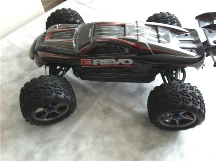 Bil E-Revo *Brushless* Byttet billede 1