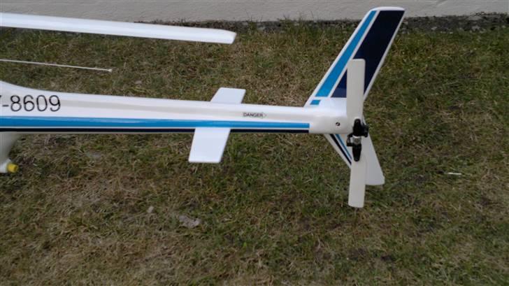 Helikopter Graupner Star Ranger - så er den malet :) billede 12