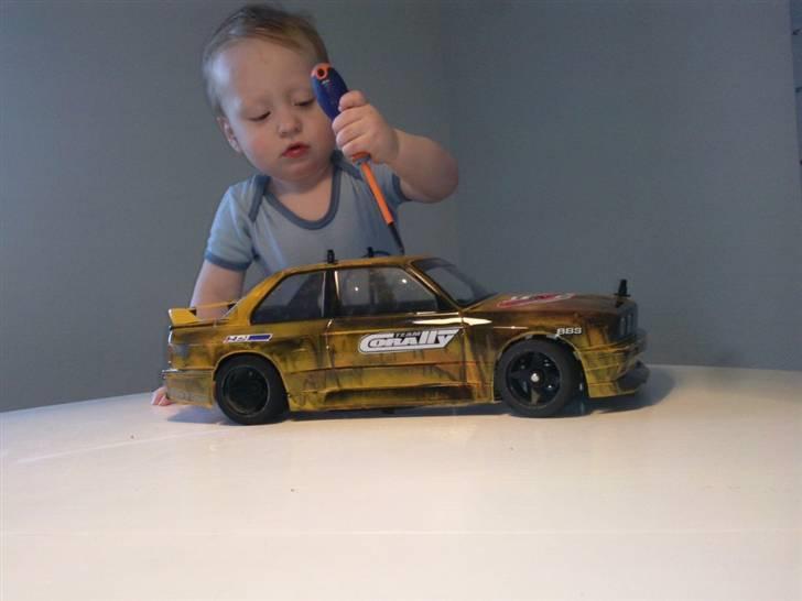 Bil Corally F1/Pancar - Junior hjælper lige lidt ;-) billede 7