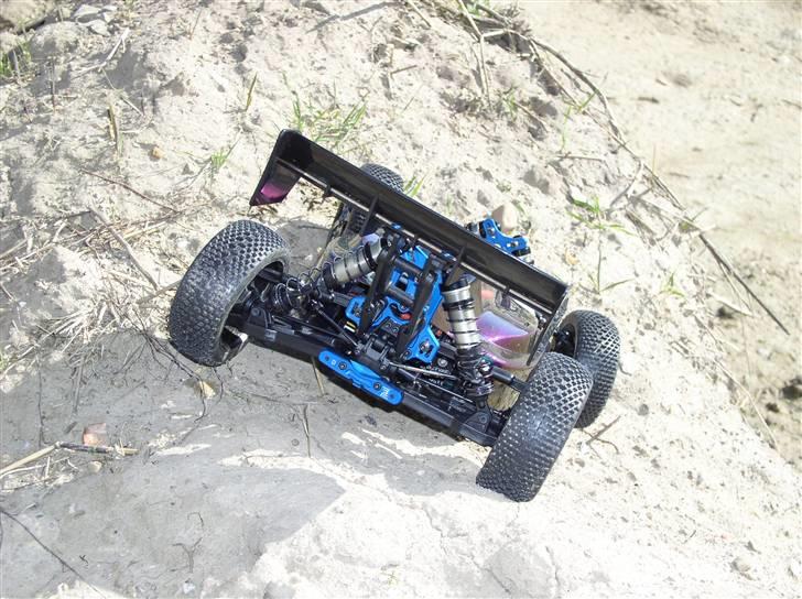Buggy AE RC8Be Factory Team billede 5