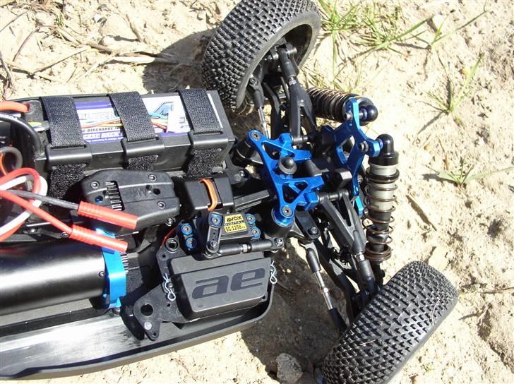 Buggy AE RC8Be Factory Team billede 8