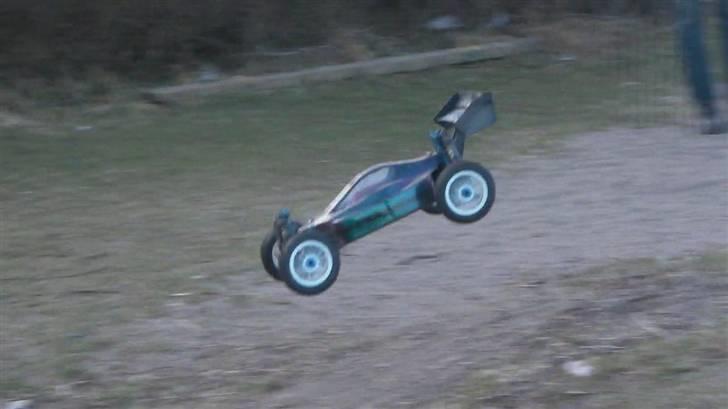 Buggy AE RC8Be Factory Team billede 12