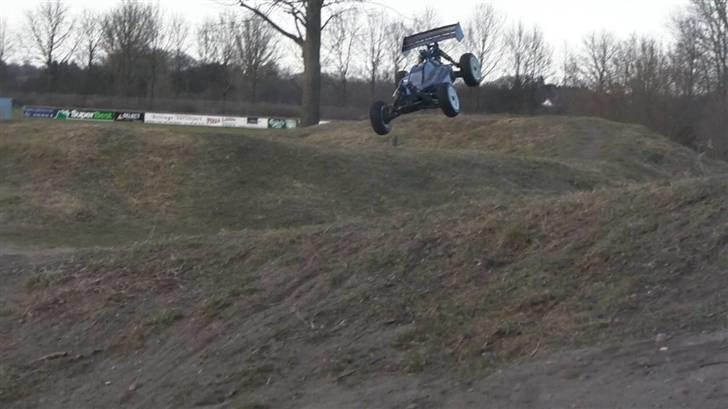Buggy AE RC8Be Factory Team billede 16