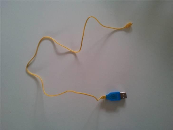 Helikopter swift - usb lade stik, man også lades med fjernbetjeningen  billede 7