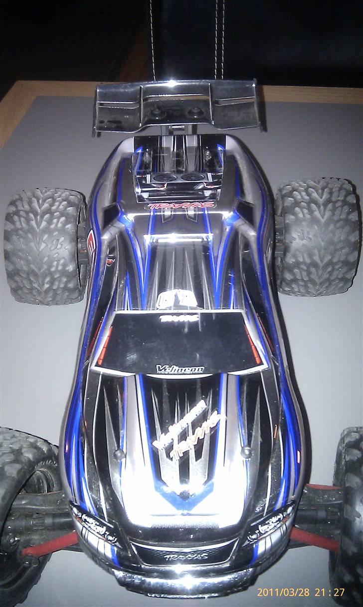 Off-Roader Traxxas E-Revo VXL 1:16 - Lidt utydeligt, men her stafferinger på fronten  billede 4