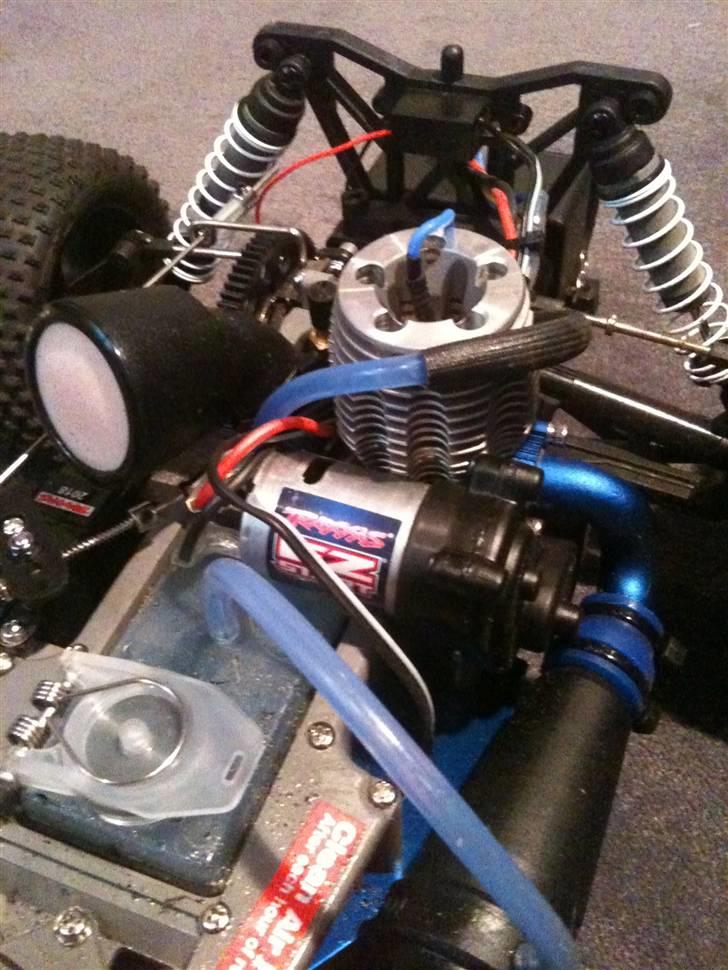 Off-Roader Traxxas Nitro Rustler billede 4