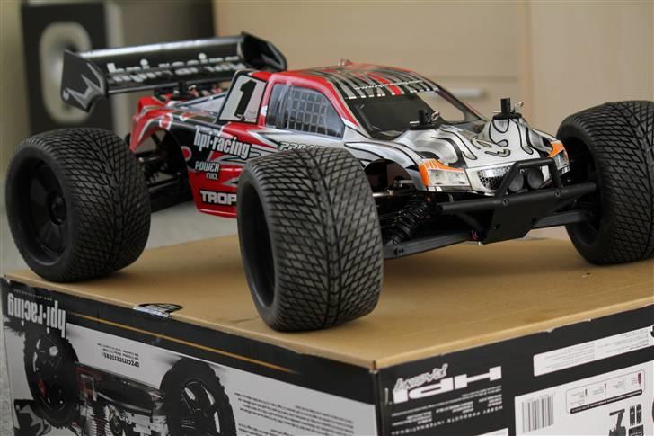 Off-Roader HPI Trophy 4.6 Truggy - Bilen med ProLine dæk billede 1