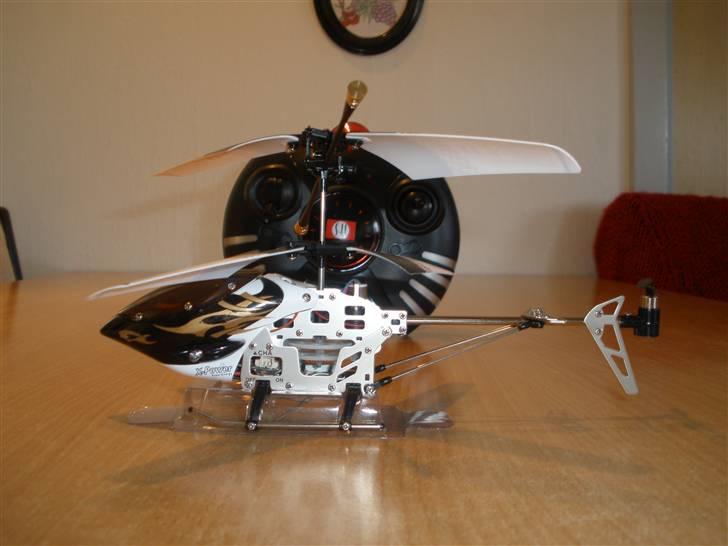 Helikopter Swift 3 Sort billede 3