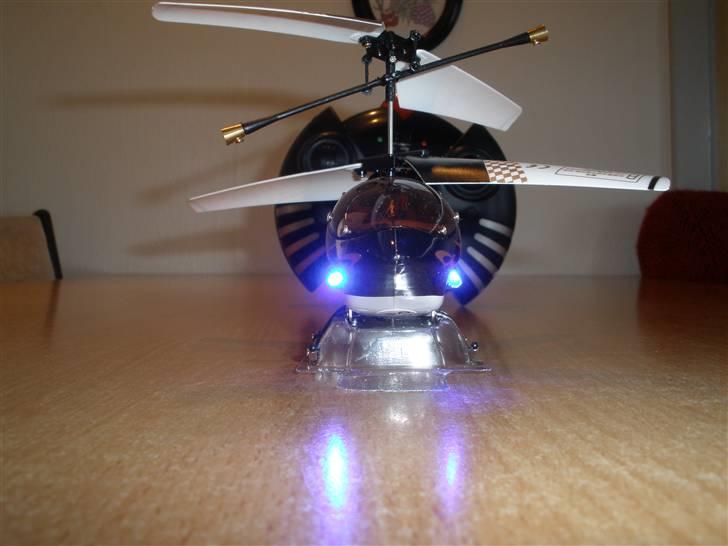 Helikopter Swift 3 Sort billede 9