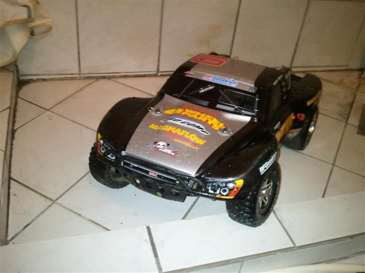 Off-Roader Traxxas Slash 4x4 Solgt - Så er det yderste vasket af. billede 4