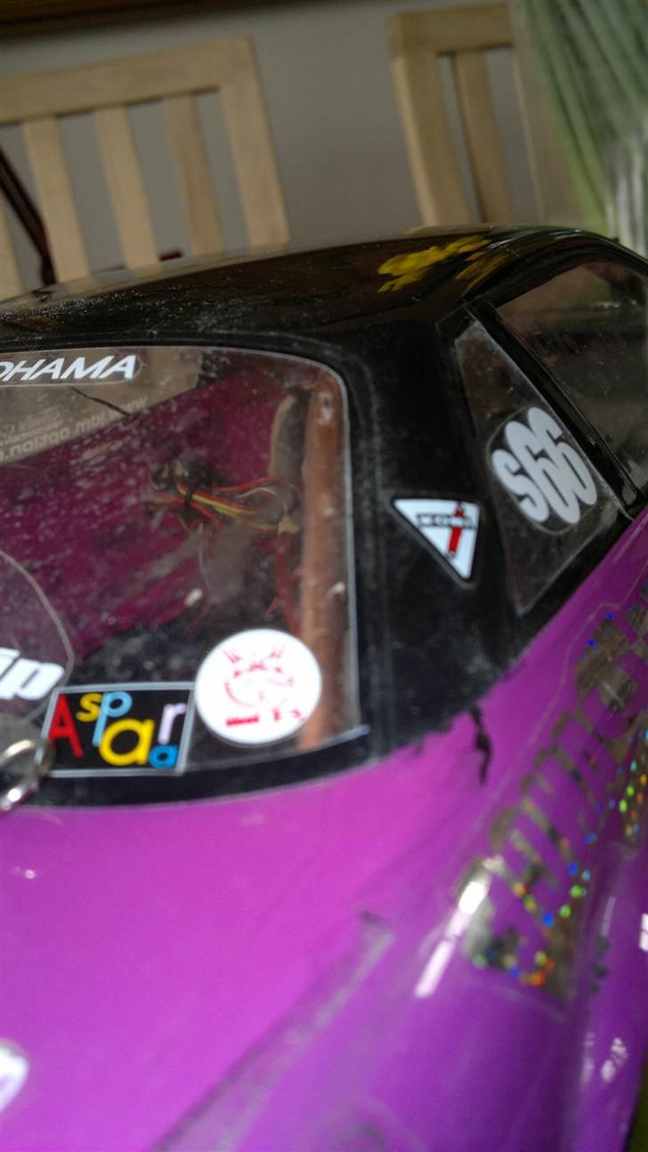 Bil Tamyia TT-01E Silvia PS13 - lige skimte det metal bur der er i den. Dog ikke helt færdigt endnu billede 8