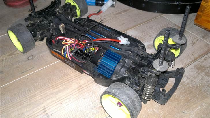 Bil Tamyia TT-01E Silvia PS13 - igen en nøgen bil billede 14