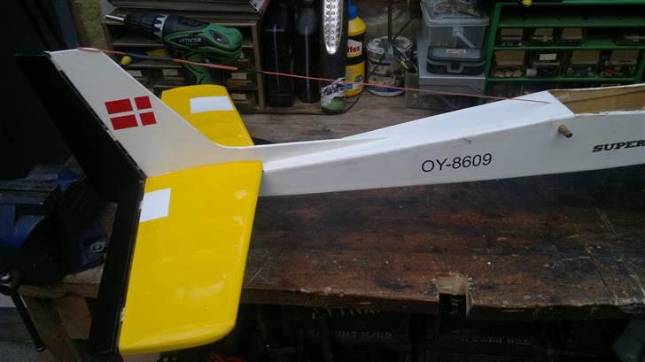 Fly trainer Graupner Afgået ved styrt - halen billede 7