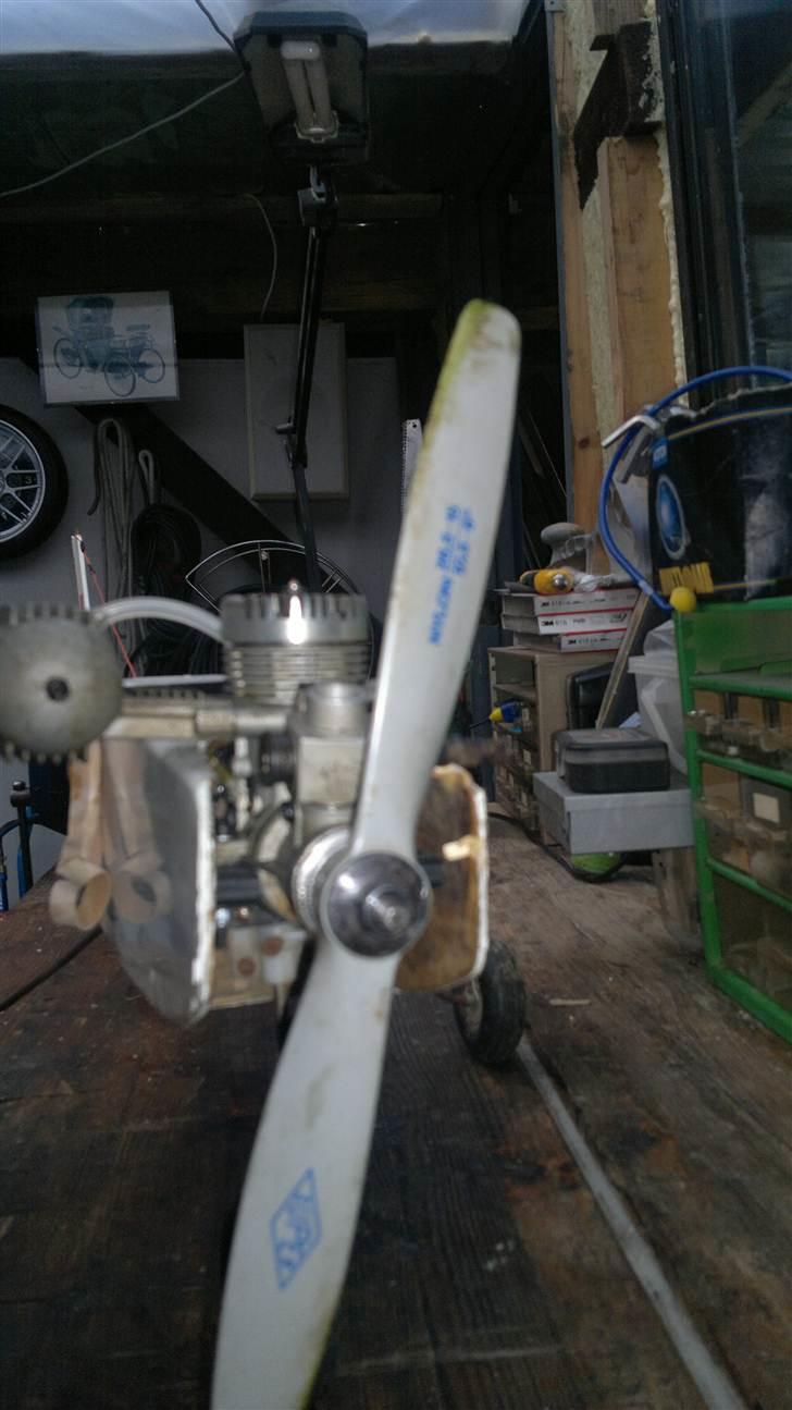 Fly trainer Graupner Afgået ved styrt - propel billede 10