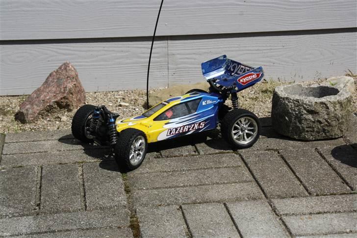 Buggy kyosho lazer ZX-5 billede 4