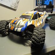 Buggy kyosho DST