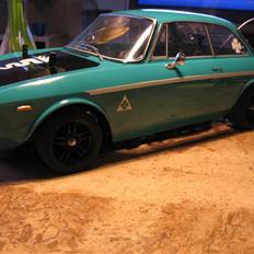 Bil M-chassis TT-01 Alfa GTA