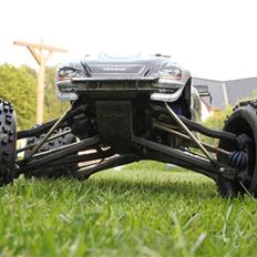 Bil Traxxas E-revo BL