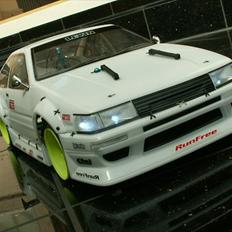 Bil Tamiya TT-01 D Toyota Levin AE86 Run Free Edition