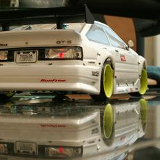 Bil Tamiya TT-01 D Toyota Levin AE86 Run Free Edition