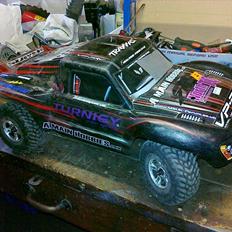 Off-Roader Traxxas Slayer 4 wd