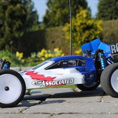 Buggy Team Associated B4,1 RTR