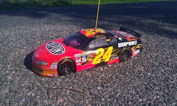 Bil HPI RS4 2 Jeff Gordon 24 - HPI RS4 2 Chevrolet Impala SS Jeff Gordon´s Dupont 24. billede 1