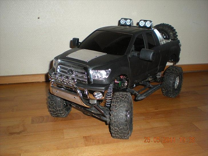 Off-Roader Axial SCX-10 Toyota Tundra billede 2
