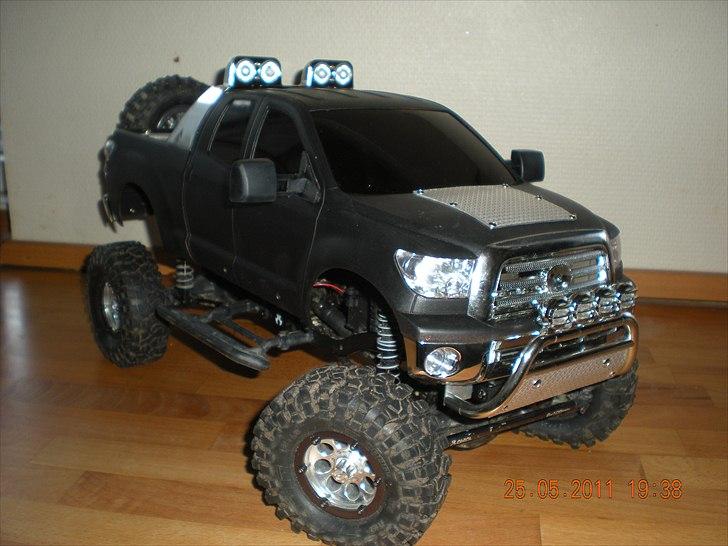 Off-Roader Axial SCX-10 Toyota Tundra billede 7