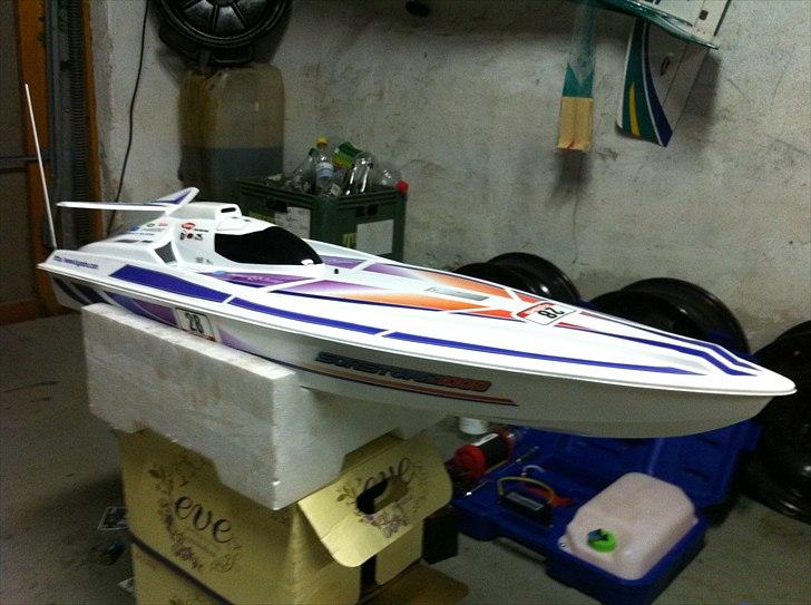 Båd kyosho sunstorm 1000 SOLGT billede 1