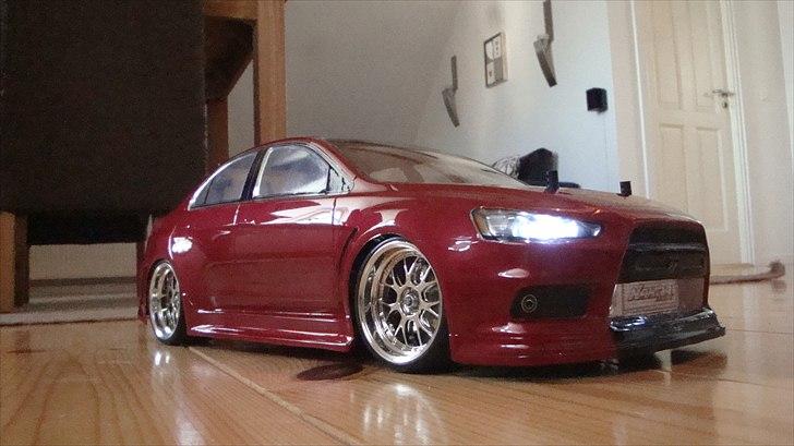 Bil Nanda Sniper (Bil 1) - Kørelys
Mitsubishi Lancer Evo X (HPI - 200mm) billede 8