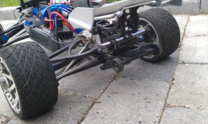 Off-Roader Traxxas E-Revo Brushless billede 11