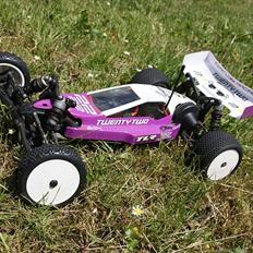 Buggy TLR 22