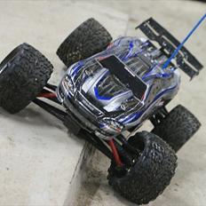 Off-Roader E-Revo VXL (1:16)
