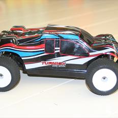 Bil Turnigy 1/18 Brushless 4WD Stadium Truck