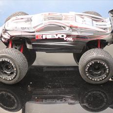 Off-Roader SOLGT Traxxas Revo Vxl 