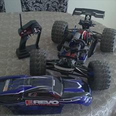Off-Roader E-Revo Brushless Edition