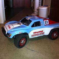 Off-Roader Traxxas Slash 4x4 Ultimate